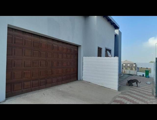 3 BEDROOM HOUSE FOR SALE IN NIRVANA